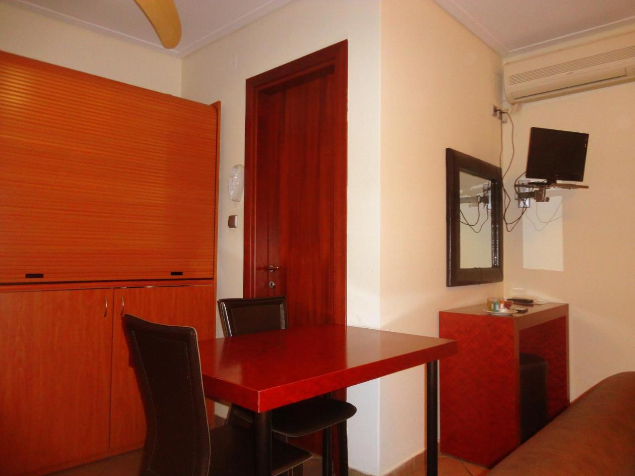 Lirio Guest House Makrakómi المظهر الخارجي الصورة
