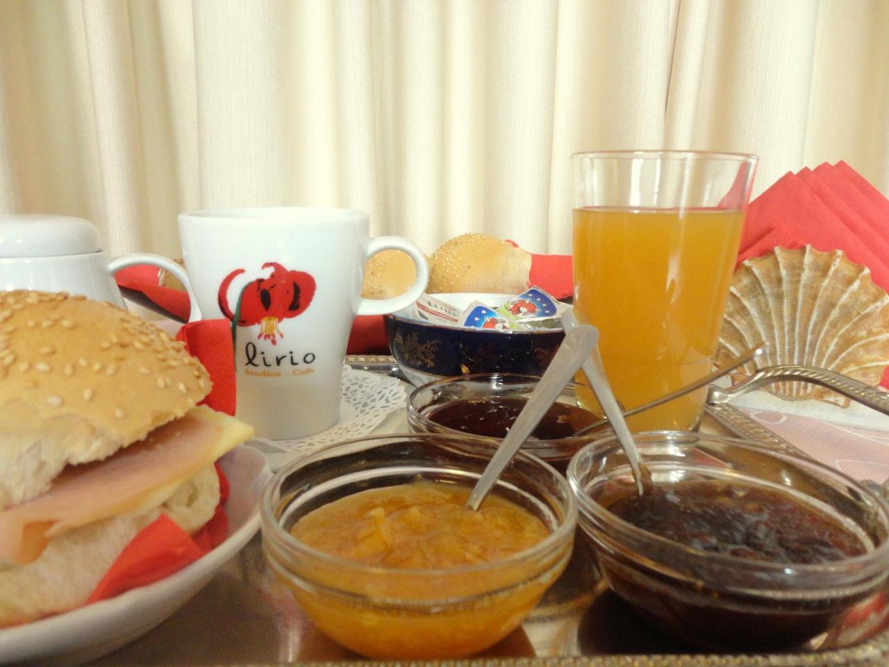 Lirio Guest House Makrakómi المظهر الخارجي الصورة