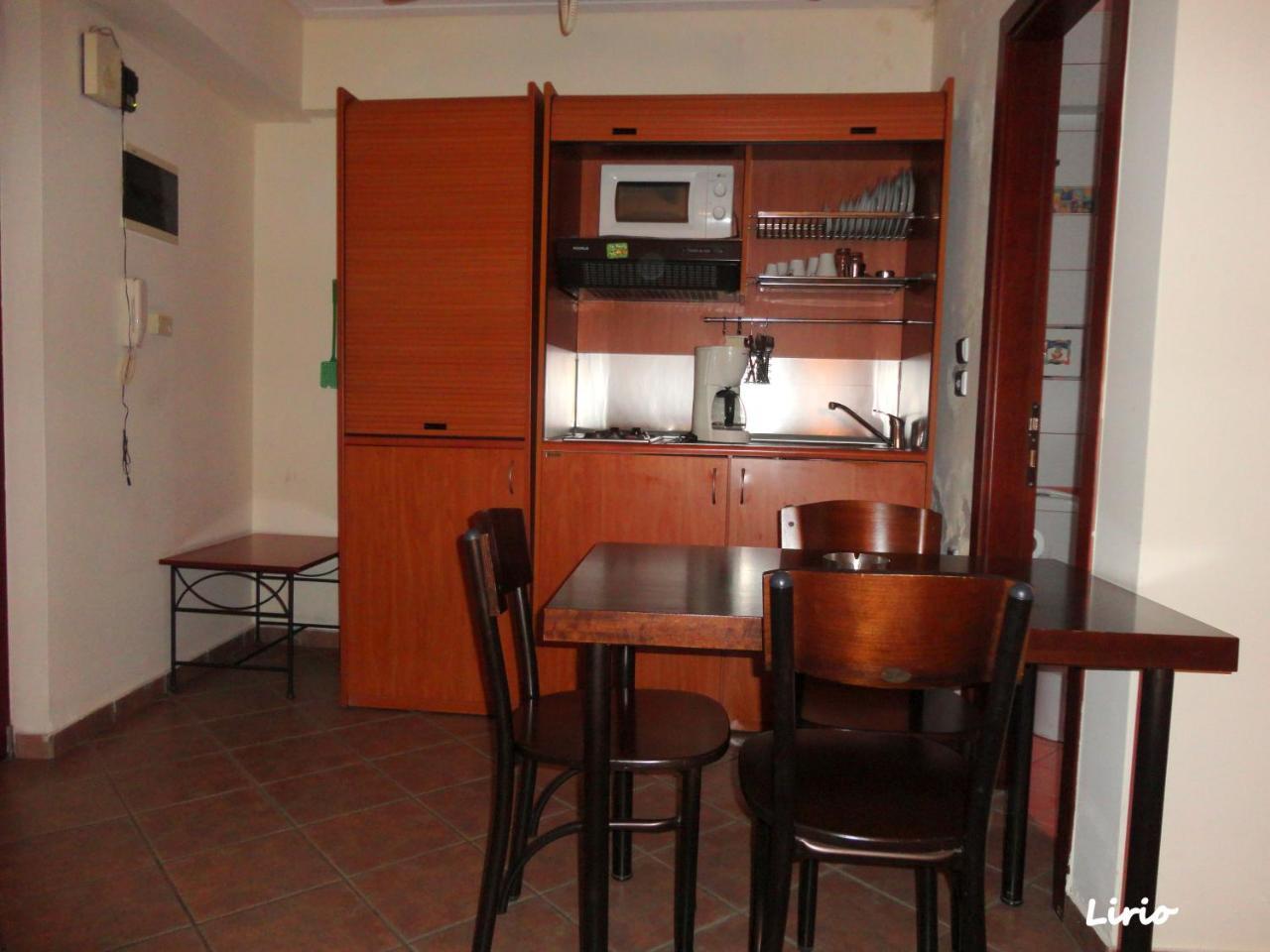 Lirio Guest House Makrakómi المظهر الخارجي الصورة